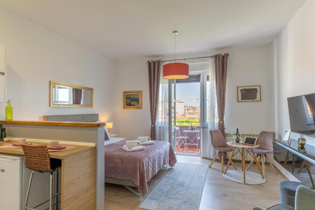 Polai Boutique Apartments With Free Parking Eksteriør bilde