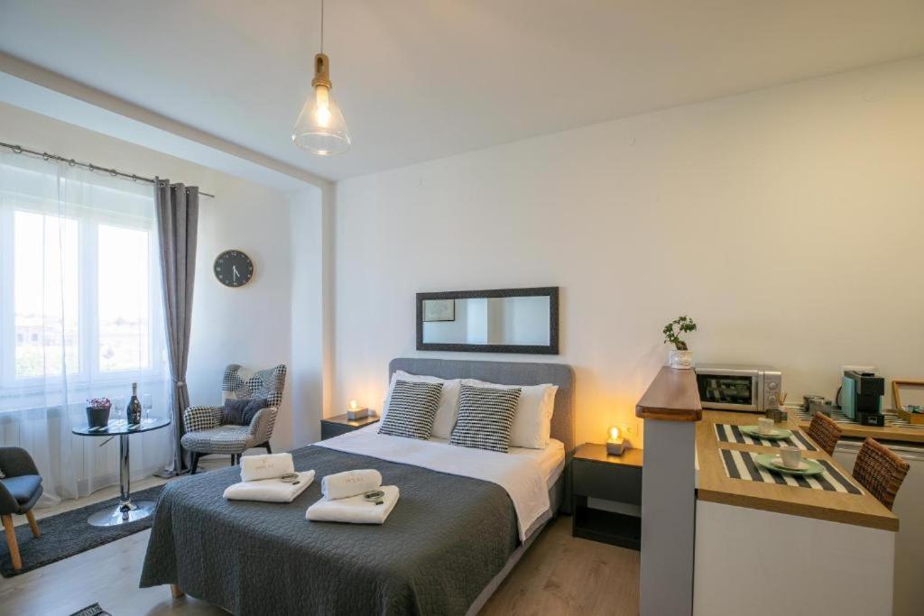 Polai Boutique Apartments With Free Parking Eksteriør bilde